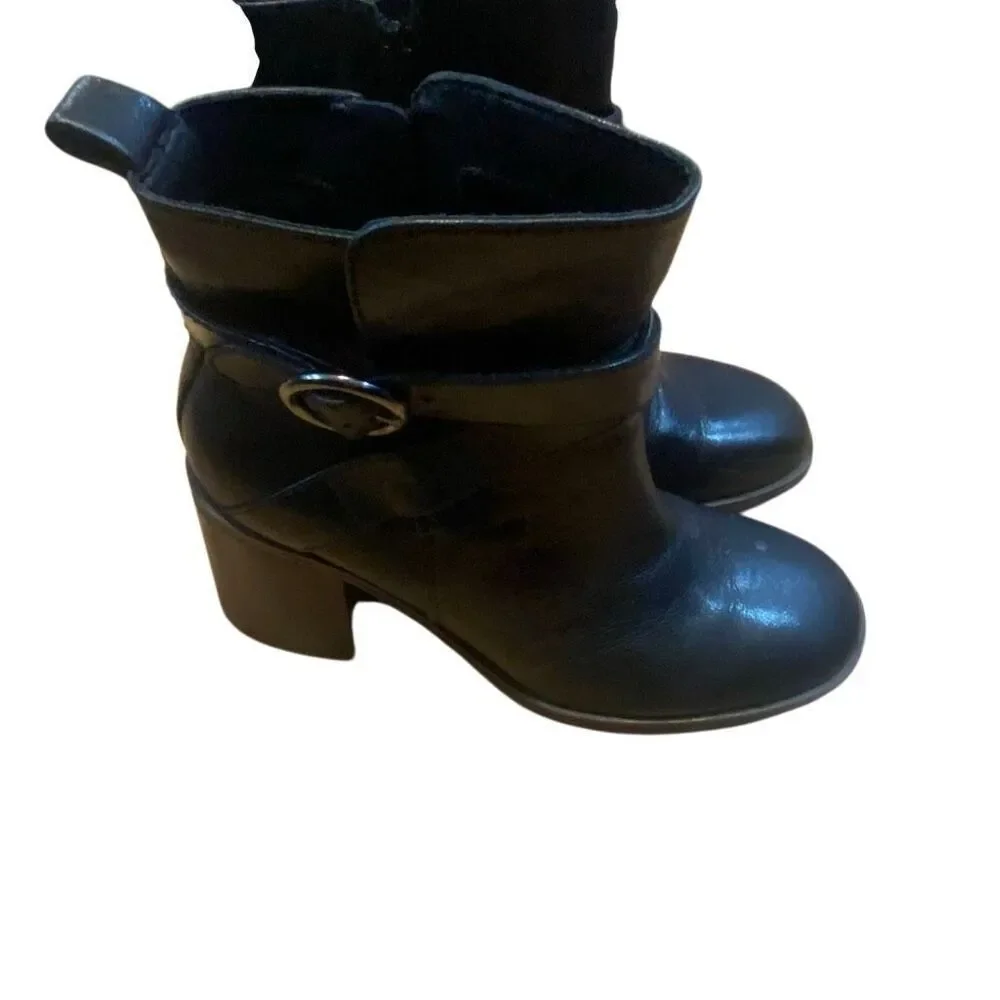 Crown Vintage size 9 1/2 black boots leather upper
